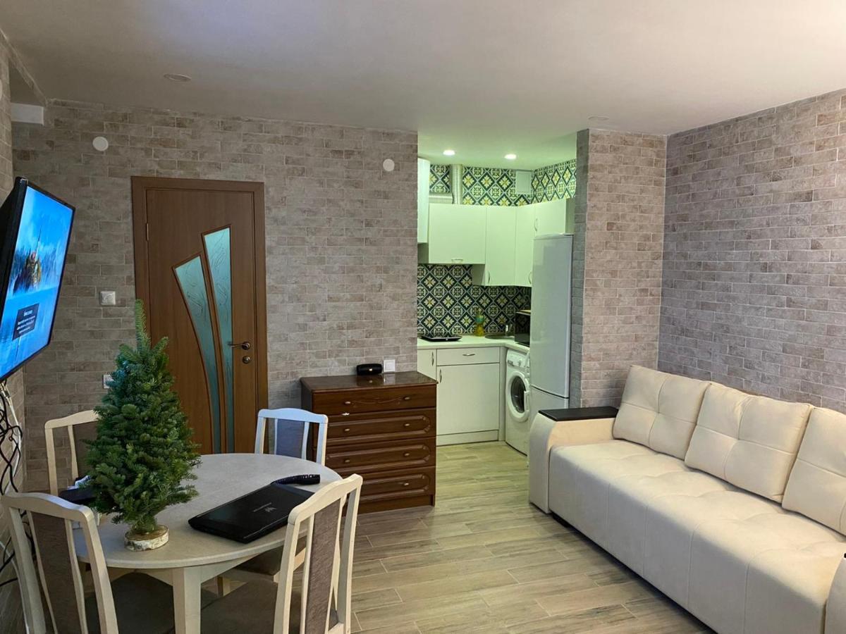 Freedom Apartment On Khmelnytsky Str 리비프 외부 사진