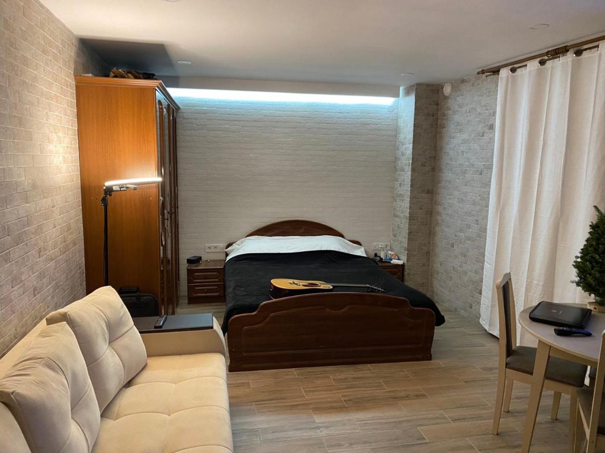 Freedom Apartment On Khmelnytsky Str 리비프 외부 사진